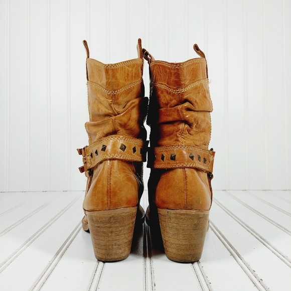 Steve Madden Leather Tan Buckle Strap Detail Slouchy Block Heel Ankle Boots D793 - Picture 6 of 14